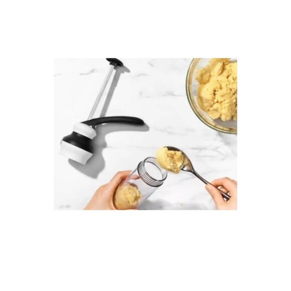 OXO SoftWorks Cookie Press Set 20Pc (1) Cookie Press (1) Storage Case (18) Disks - Picture 6 of 8